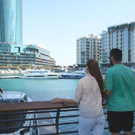 Charthouse Bahrain Manama Exterior foto Marina Walk