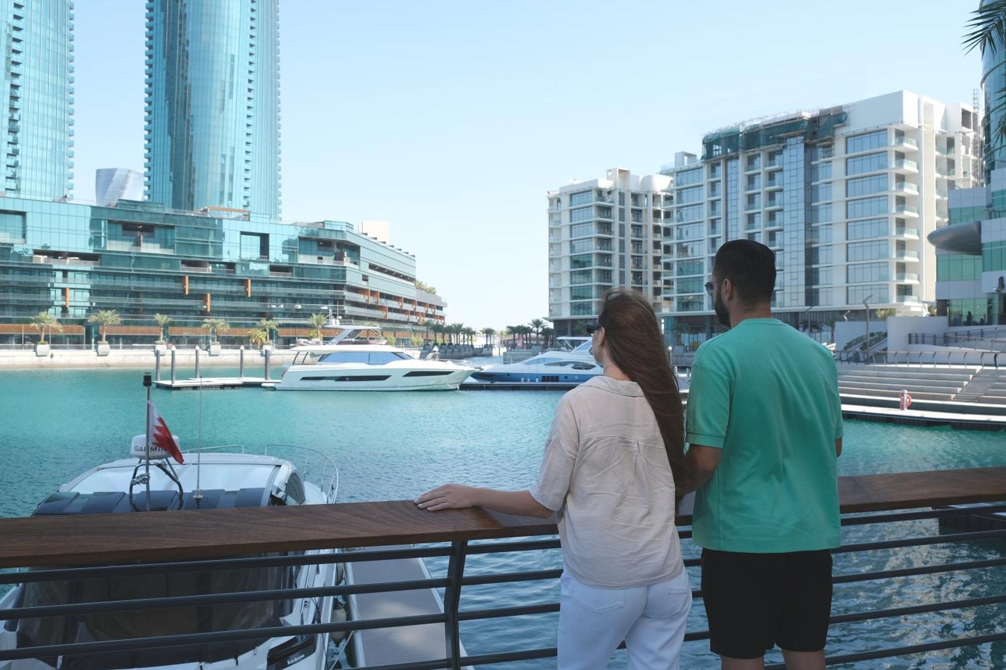 Charthouse Bahrain Manama Exterior foto Marina Walk