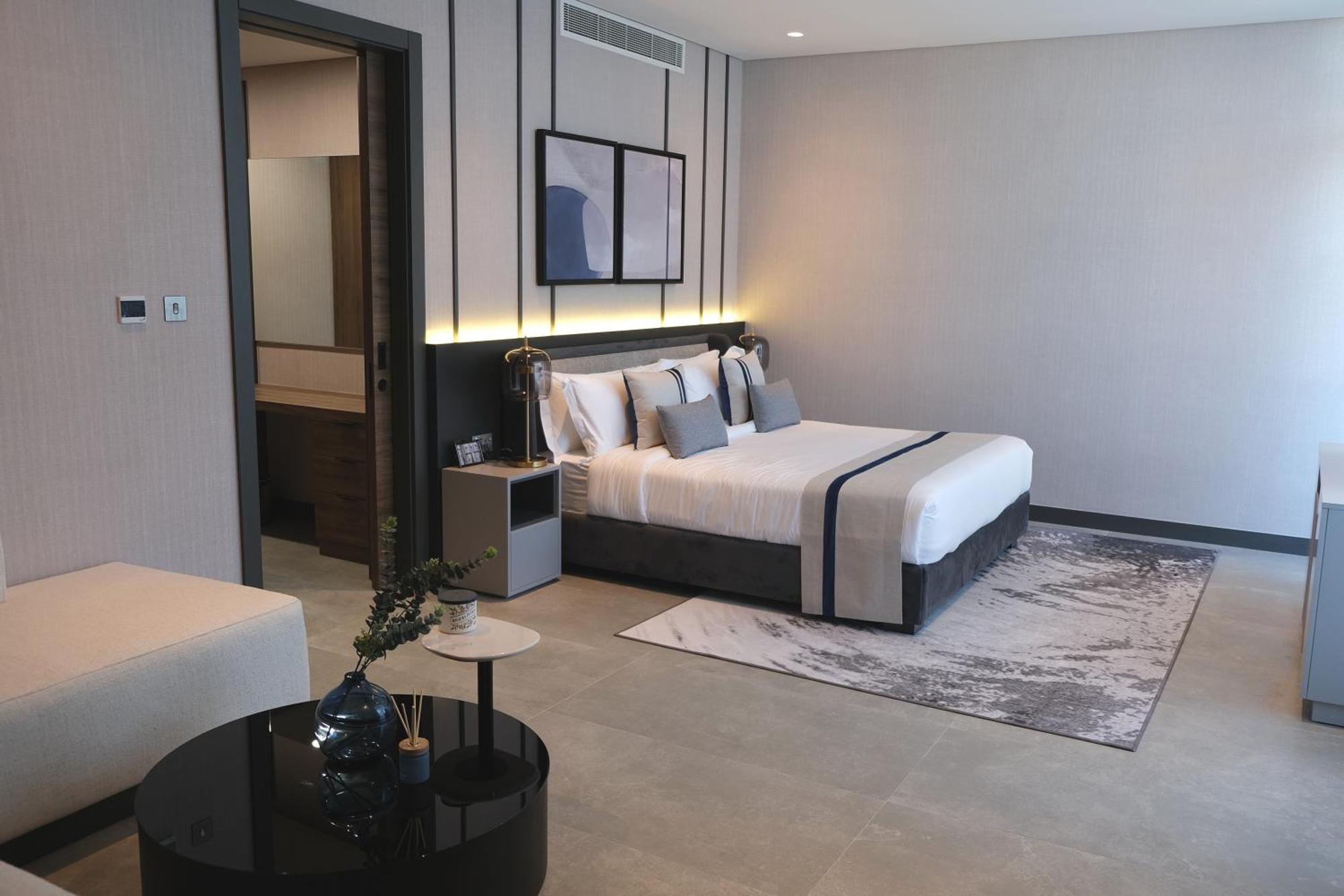 Charthouse Bahrain Manama Exterior foto A bedroom at the hotel