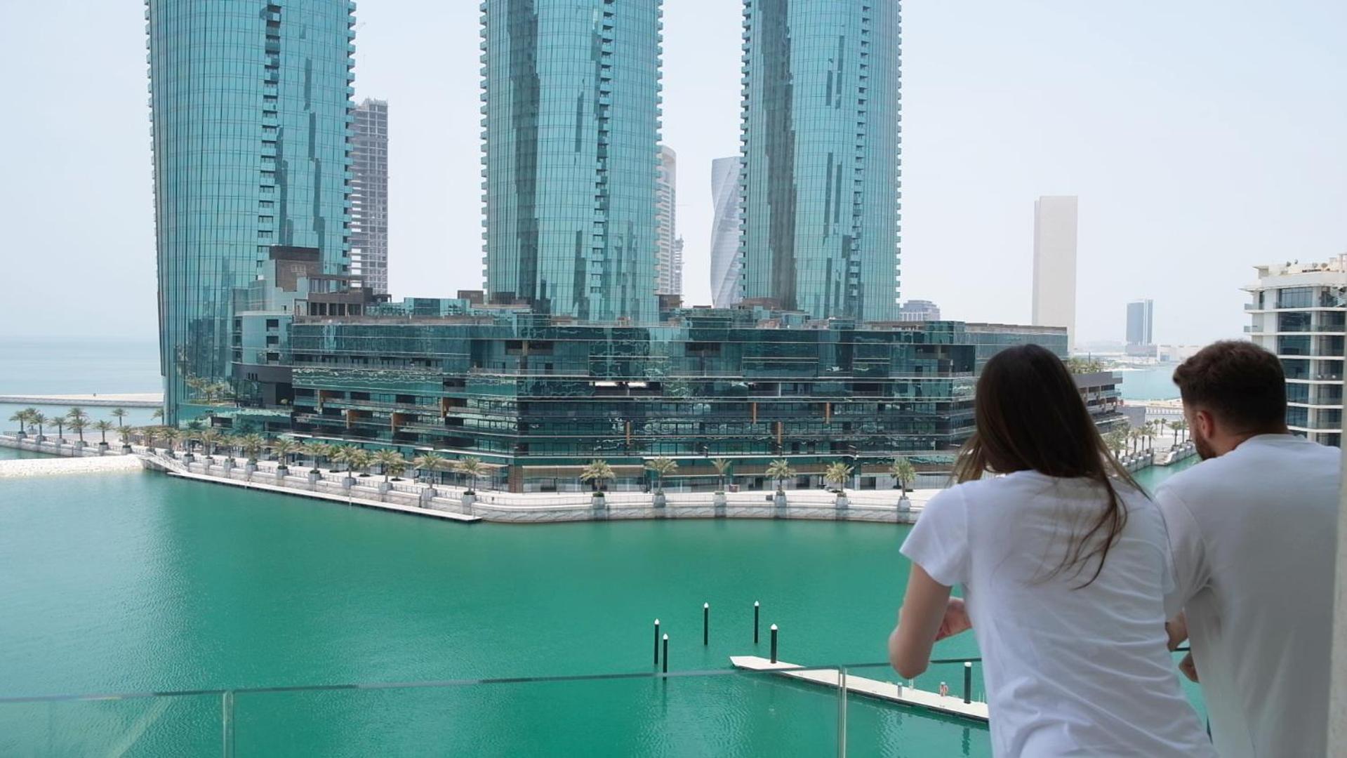 Charthouse Bahrain Manama Exterior foto View of the complex