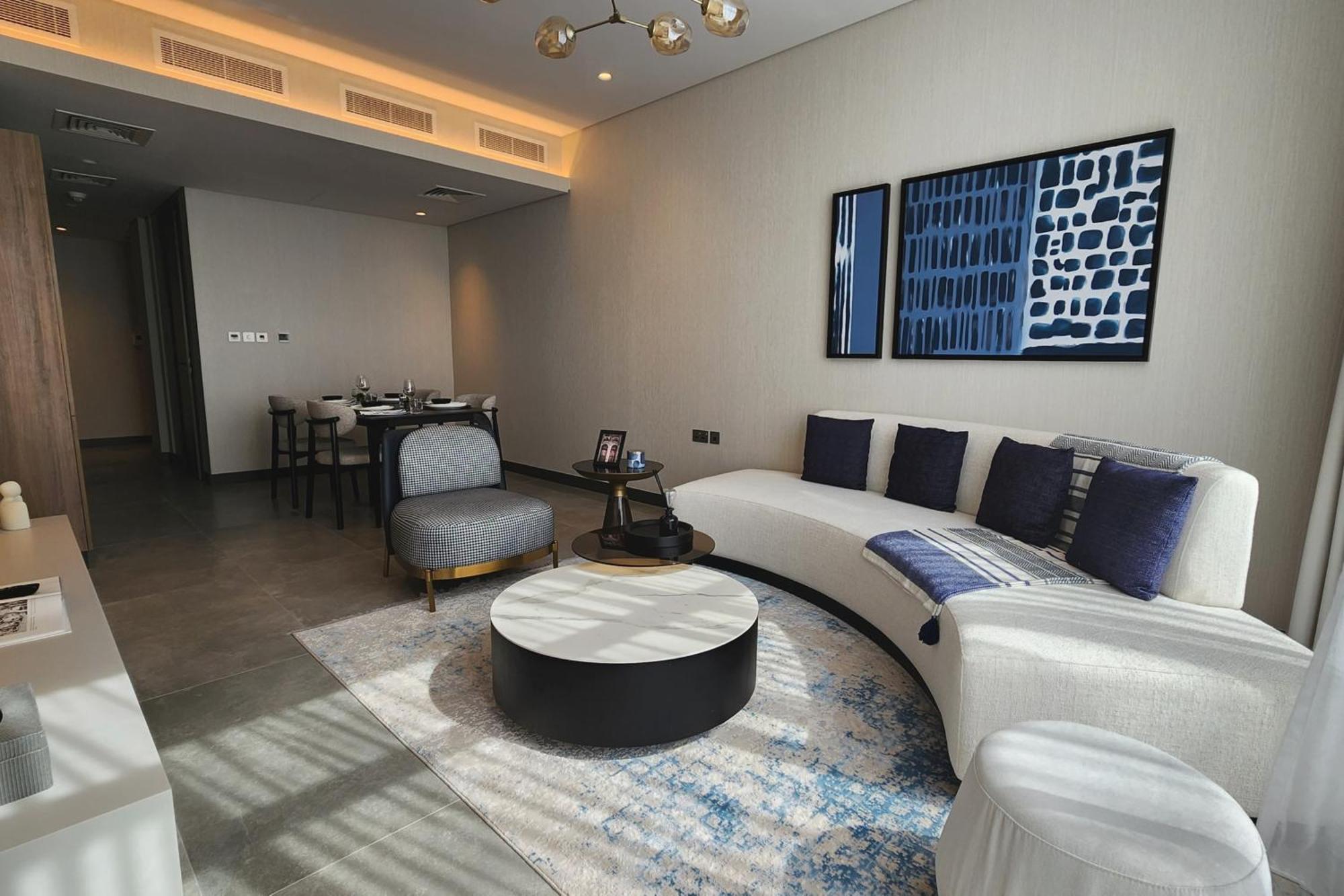 Charthouse Bahrain Manama Exterior foto A living room at the Ritz-Carlton, DIFC